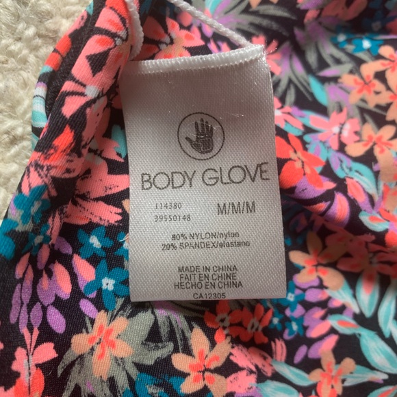 Body Glove brand bikini set - Picture 11 of 12